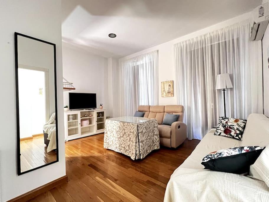 Apartamento Muy Centrico En Гранада Экстерьер фото